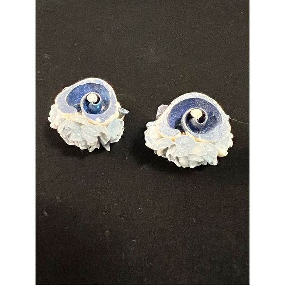 Women's Blue Flower Screwback Clip On Non Pierce Earrings - Picture 2 of 7